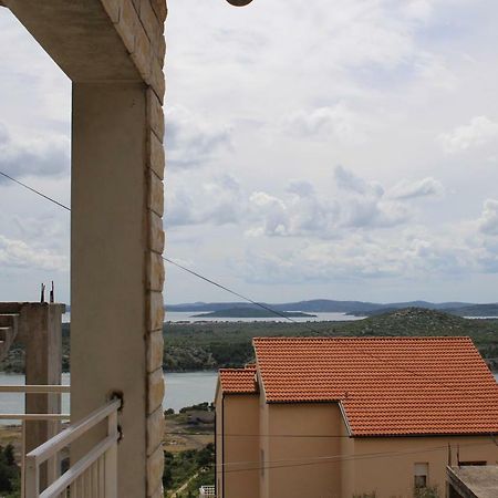 Studio Apartman Ana ชิเบนิก ภายนอก รูปภาพ